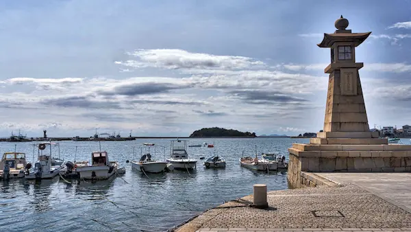 Joyato Stone Lighthouse